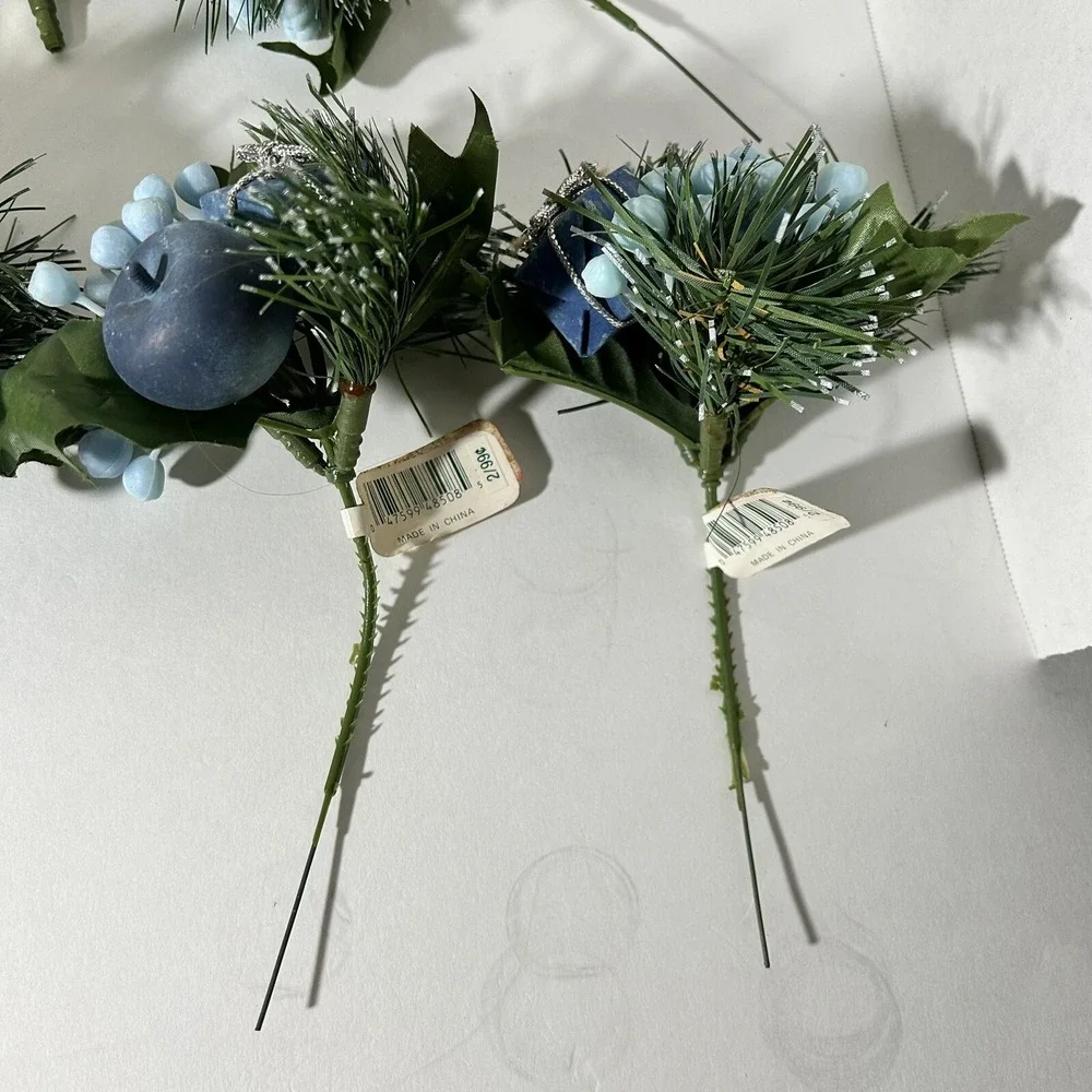 Lot of 8 Vintage Christmas Floral Stems Michaels Decor‎ Winter Holiday Greenery